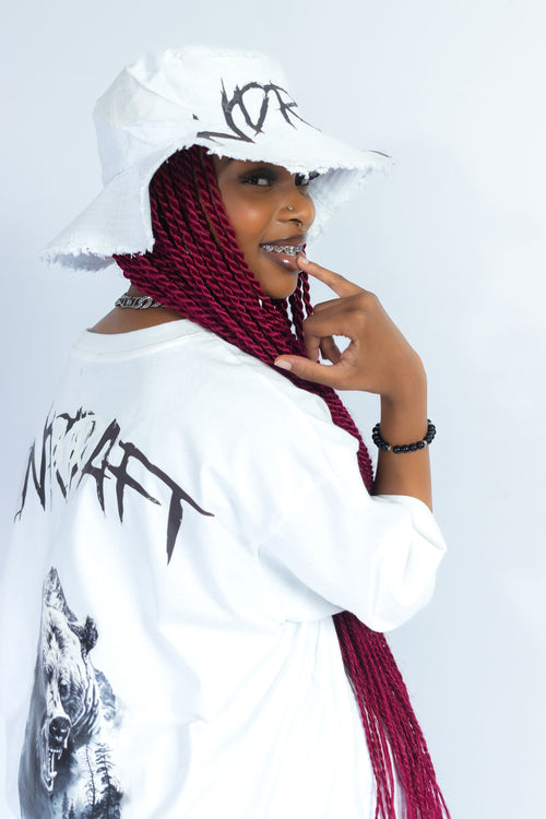 Distress Tshirt & Hat