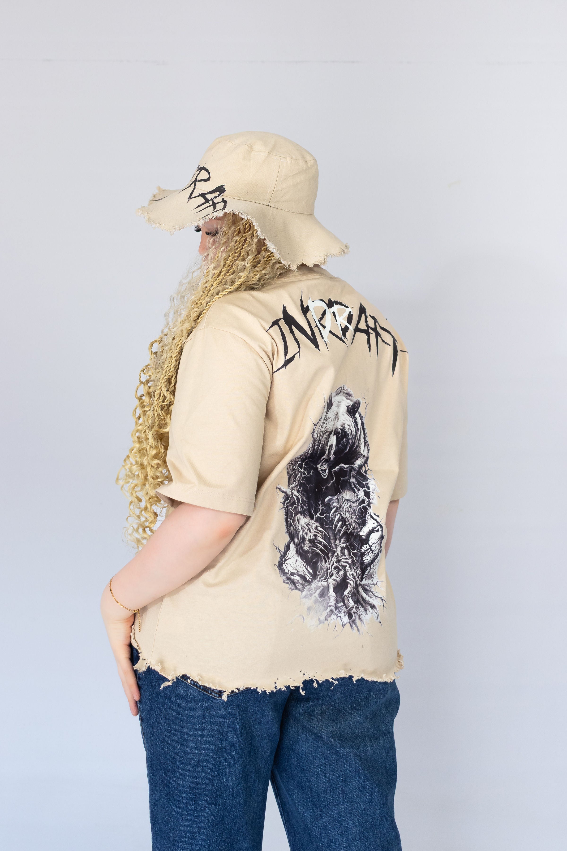Distress Tshirt & Hat